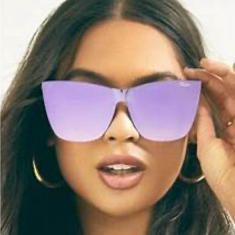 Quay gold mirror  “come thru” sunglasses